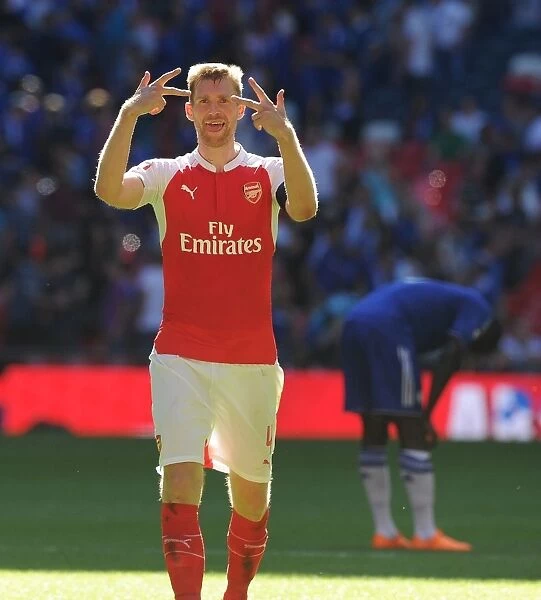 Per Mertesacker's Triumph: Arsenal's Community Shield Victory over Chelsea (2015-16)