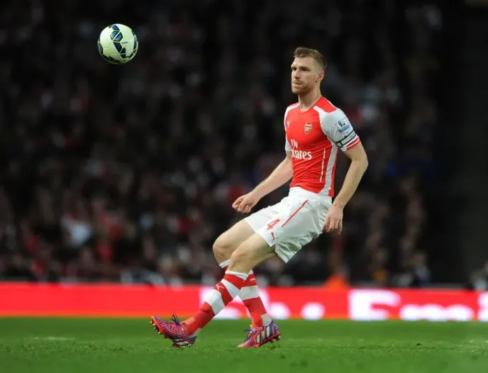 Framed Print : Per Mertesacker's Unwavering Concentration: Arsenal's Triumph Over Sunderland (2015) Framed Print : Per Mertesacker's Unwavering Concentration: Arsenal's Triumph Over Sunderland (2015)