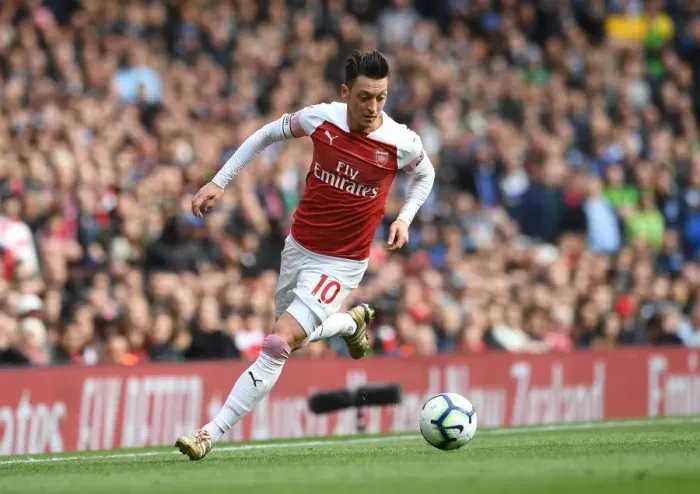 Framed Print : Mesut Ozil: In Action for Arsenal Against Brighton & Hove Albion, Premier League 2018-19