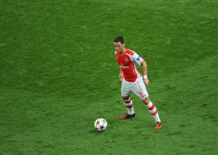 Framed Print : Mesut Ozil in Action: Arsenal FC vs Galatasaray AS, UEFA Champions League, 2014 Framed Print : Mesut Ozil in Action: Arsenal FC vs Galatasaray AS, UEFA Champions League, 2014