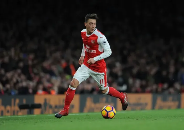 Framed Print : Mesut Ozil in Action: Arsenal vs AFC Bournemouth, Premier League 2016 / 17