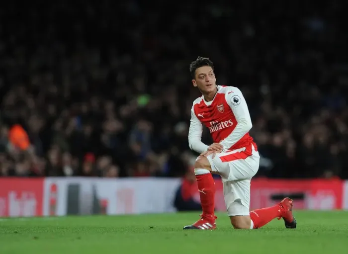 Framed Print : Mesut Ozil in Action: Arsenal vs AFC Bournemouth, Premier League 2016 / 17