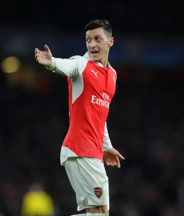 Framed Print : Mesut Ozil in Action: Arsenal vs. Barcelona, UEFA Champions League 2016