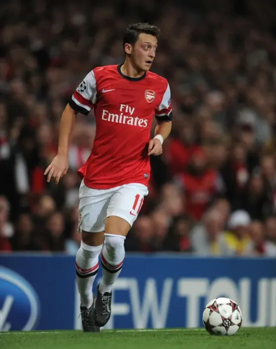 Framed Print : Mesut Ozil in Action: Arsenal vs Borussia Dortmund, UEFA Champions League, 2013