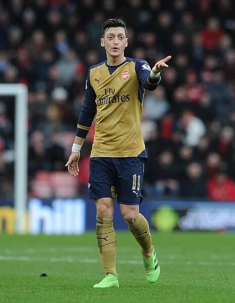Mesut Ozil in Action: Arsenal vs. Bournemouth, Premier League 2015-16