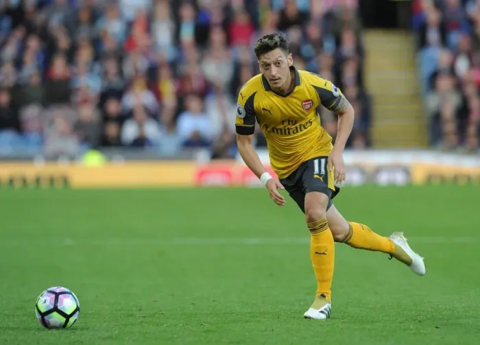 Framed Print : Mesut Ozil in Action: Arsenal vs. Burnley, Premier League 2016-17