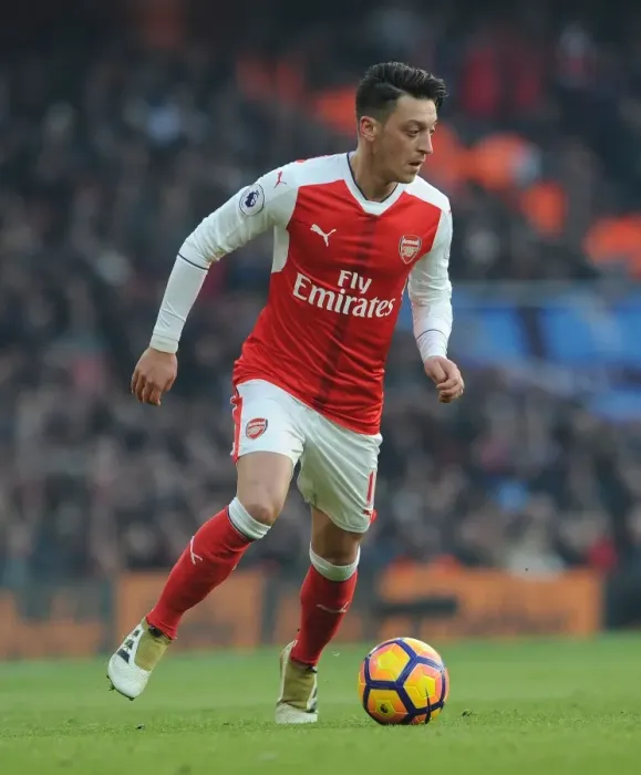 Framed Print : Mesut Ozil in Action: Arsenal vs. Burnley, Premier League 2016-17