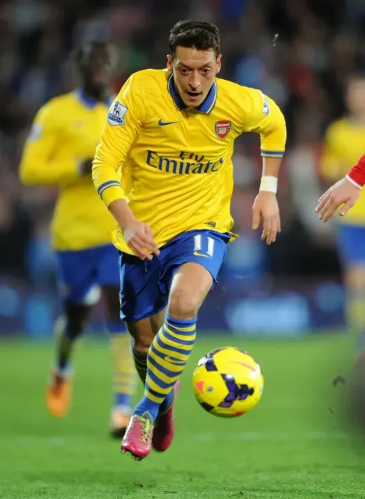 Framed Print : Mesut Ozil in Action: Arsenal vs. Cardiff City, Premier League 2013-14 Framed Print : Mesut Ozil in Action: Arsenal vs. Cardiff City, Premier League 2013-14