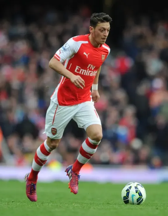 Framed Print : Mesut Ozil in Action: Arsenal vs. Chelsea, Premier League 2014 / 15