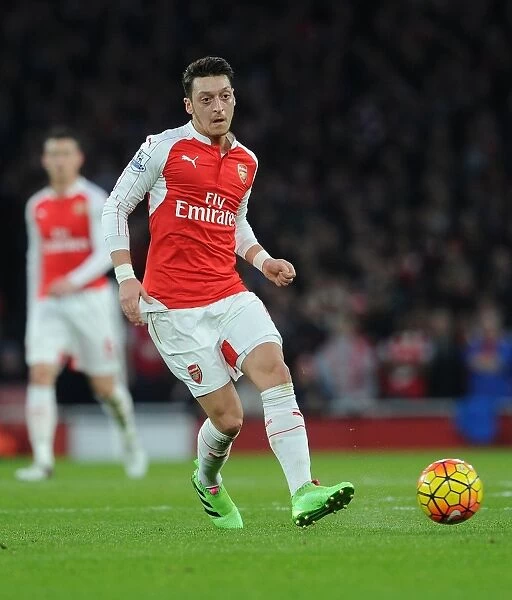 Mesut Ozil in Action: Arsenal vs. Chelsea, Premier League 2015-16