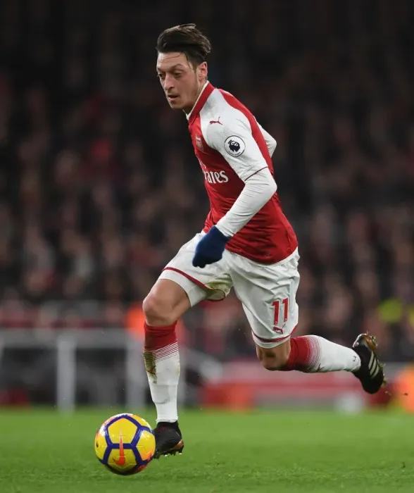 Framed Print : Mesut Ozil in Action: Arsenal vs. Chelsea, Premier League 2017-18 Framed Print : Mesut Ozil in Action: Arsenal vs. Chelsea, Premier League 2017-18
