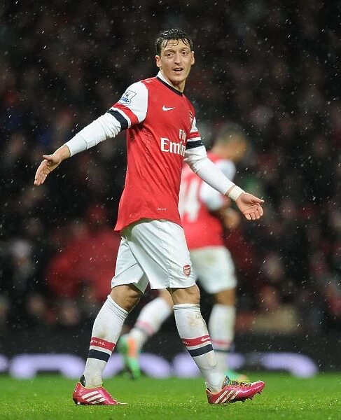 Mesut Ozil in Action: Arsenal vs Chelsea, Premier League 2013-14