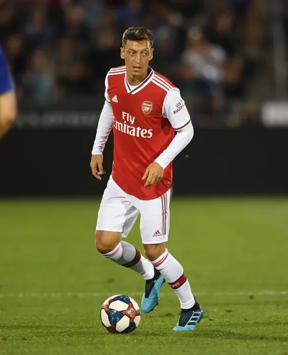 Framed Print : Mesut Ozil in Action: Arsenal vs Colorado Rapids, 2019 Framed Print : Mesut Ozil in Action: Arsenal vs Colorado Rapids, 2019