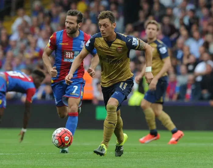 Framed Print : Mesut Ozil in Action: Arsenal vs. Crystal Palace, Premier League 2015-16 Framed Print : Mesut Ozil in Action: Arsenal vs. Crystal Palace, Premier League 2015-16