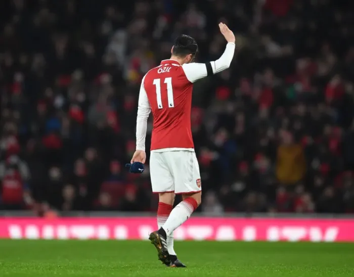 Framed Print : Mesut Ozil in Action: Arsenal vs Crystal Palace, Premier League 2017-18 Framed Print : Mesut Ozil in Action: Arsenal vs Crystal Palace, Premier League 2017-18