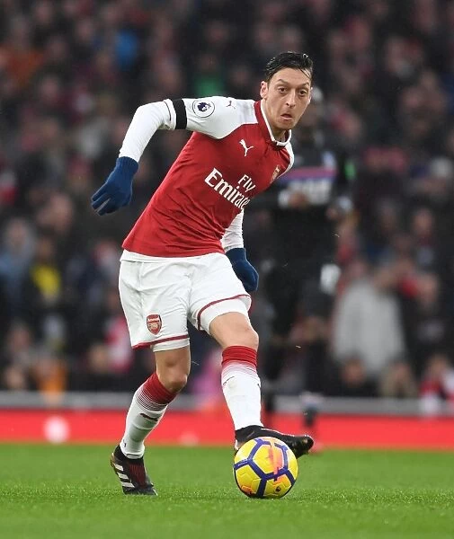 Mesut Ozil in Action: Arsenal vs Crystal Palace, Premier League 2017-18