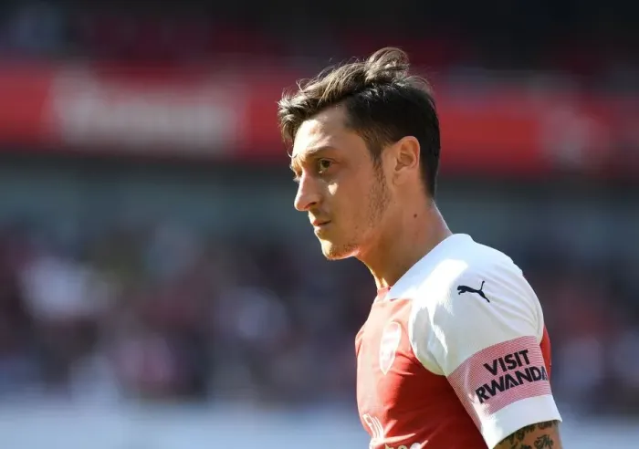 Framed Print : Mesut Ozil in Action: Arsenal vs Crystal Palace, Premier League 2018-19