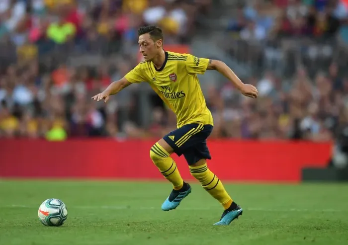 Framed Print : Mesut Ozil in Action: Arsenal vs. FC Barcelona (2019-20 Pre-Season Friendly) Framed Print : Mesut Ozil in Action: Arsenal vs. FC Barcelona (2019-20 Pre-Season Friendly)