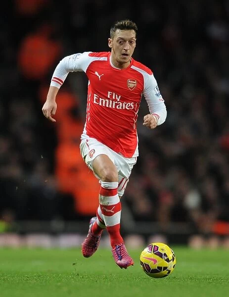Mesut Ozil in Action: Arsenal vs Leicester City, Premier League 2014-15