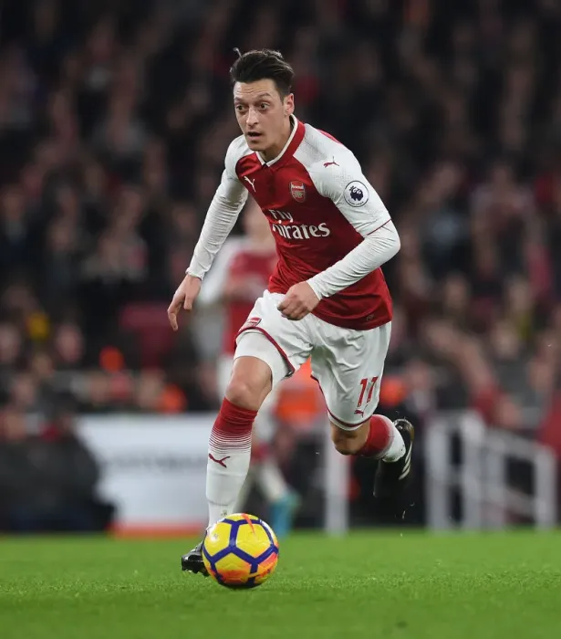 Framed Print : Mesut Ozil in Action: Arsenal vs. Liverpool, Premier League 2017-18 Framed Print : Mesut Ozil in Action: Arsenal vs. Liverpool, Premier League 2017-18