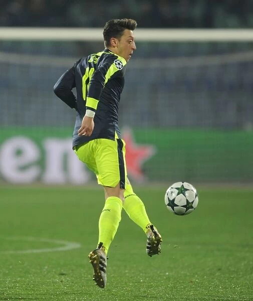 Mesut Ozil in Action: Arsenal vs Ludogorets Razgrad, UEFA Champions League 2016-17
