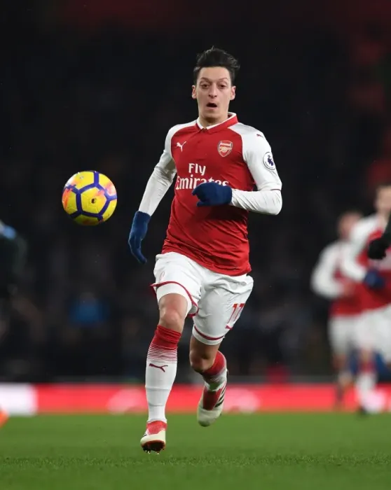 Framed Print : Mesut Ozil in Action: Arsenal vs Manchester City, Premier League 2017-18 Framed Print : Mesut Ozil in Action: Arsenal vs Manchester City, Premier League 2017-18