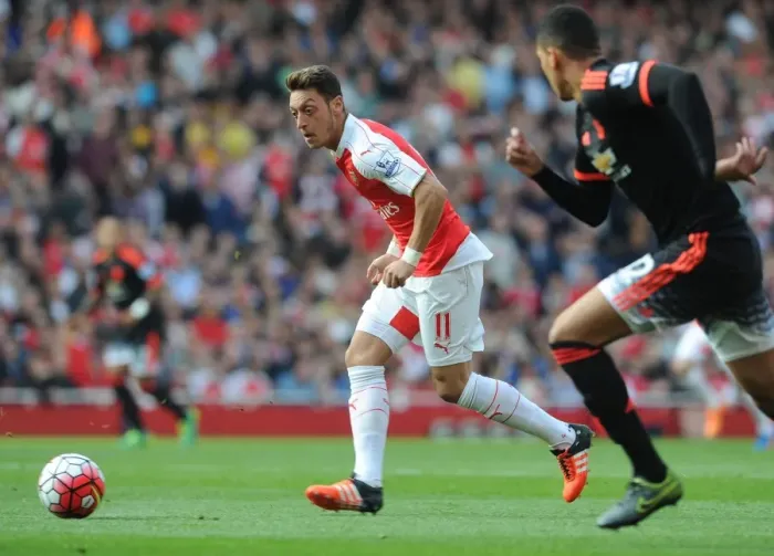 Framed Print : Mesut Ozil in Action: Arsenal vs Manchester United, Premier League 2015 / 16