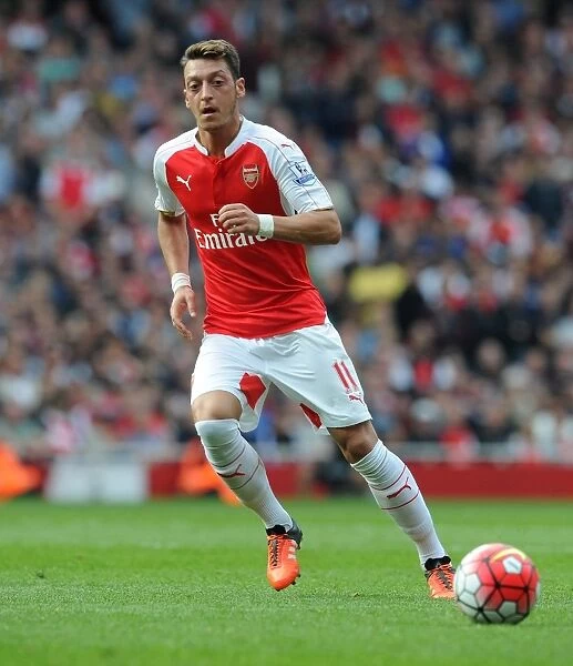 Mesut Ozil in Action: Arsenal vs Manchester United, Premier League 2015 / 16