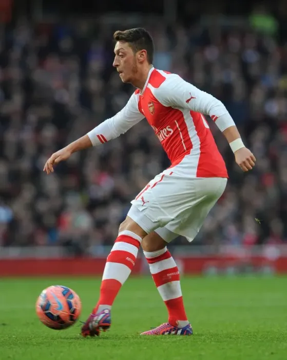 Framed Print : Mesut Ozil in Action: Arsenal vs Middlesbrough, FA Cup 2014-15 Framed Print : Mesut Ozil in Action: Arsenal vs Middlesbrough, FA Cup 2014-15