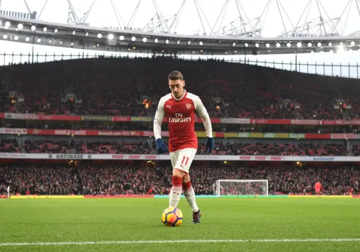Framed Print : Mesut Ozil in Action: Arsenal vs Newcastle United, Premier League 2017-18
