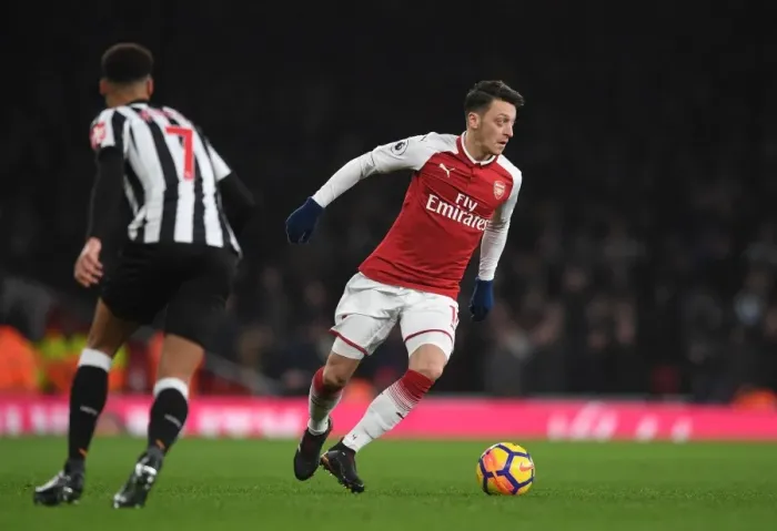 Framed Print : Mesut Ozil in Action: Arsenal vs Newcastle United, Premier League 2017-18 Framed Print : Mesut Ozil in Action: Arsenal vs Newcastle United, Premier League 2017-18