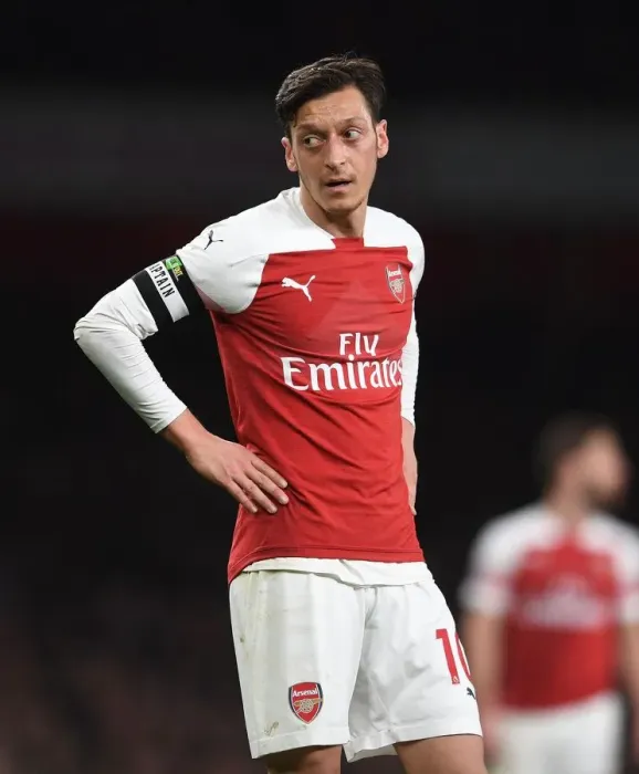 Framed Print : Mesut Ozil in Action: Arsenal vs Newcastle United, Premier League 2018-19
