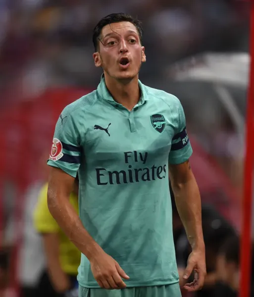 Arsenal FC Print: Mesut Ozil in Action vs PSG Art Prints