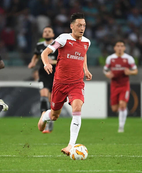 Mesut Ozil in Action: Arsenal vs Qarabag, Europa League 2018-19
