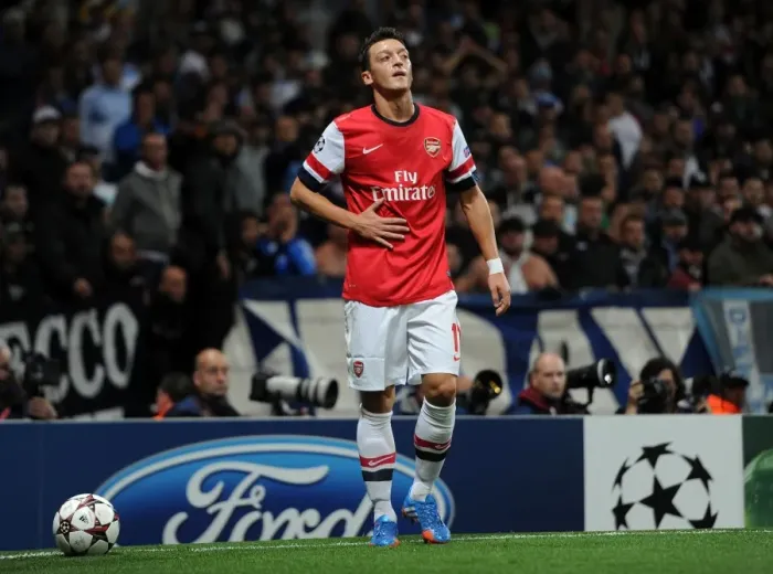 Framed Print : Mesut Ozil in Action: Arsenal vs SSC Napoli, UEFA Champions League, 2013