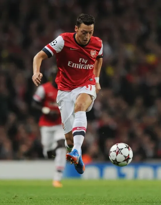 Framed Print : Mesut Ozil in Action: Arsenal vs SSC Napoli, UEFA Champions League, 2013 Framed Print : Mesut Ozil in Action: Arsenal vs SSC Napoli, UEFA Champions League, 2013