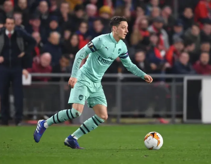Framed Print : Mesut Ozil in Action: Arsenal vs. Stade Rennais, UEFA Europa League (2018-19) Framed Print : Mesut Ozil in Action: Arsenal vs. Stade Rennais, UEFA Europa League (2018-19)