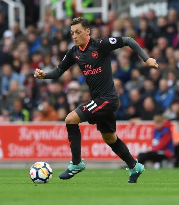 Framed Print : Mesut Ozil in Action: Arsenal vs. Stoke City, Premier League 2017-18 Framed Print : Mesut Ozil in Action: Arsenal vs. Stoke City, Premier League 2017-18