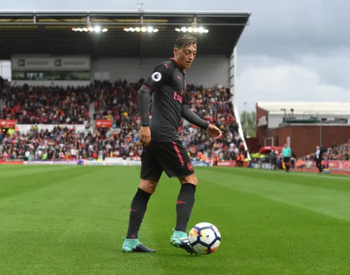 Framed Print : Mesut Ozil in Action: Arsenal vs. Stoke City, Premier League 2017-18 Framed Print : Mesut Ozil in Action: Arsenal vs. Stoke City, Premier League 2017-18