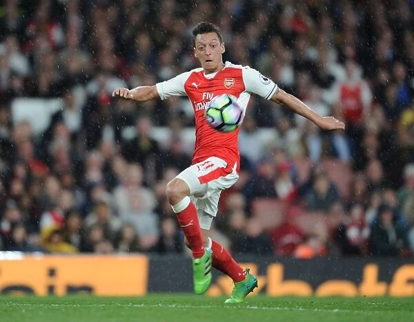 Mesut Ozil in Action: Arsenal vs Sunderland, Premier League 2016-17