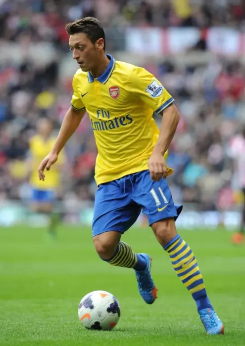 Framed Print : Mesut Ozil in Action: Arsenal vs. Sunderland, Premier League 2013-14 Framed Print : Mesut Ozil in Action: Arsenal vs. Sunderland, Premier League 2013-14