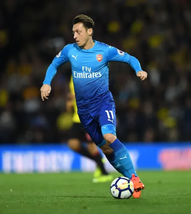 Framed Print : Mesut Ozil in Action: Arsenal vs. Watford, Premier League 2017-18 Framed Print : Mesut Ozil in Action: Arsenal vs. Watford, Premier League 2017-18