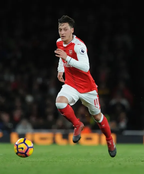 Framed Print : Mesut Ozil in Action: Arsenal vs. West Bromwich Albion, Premier League, 2016-17