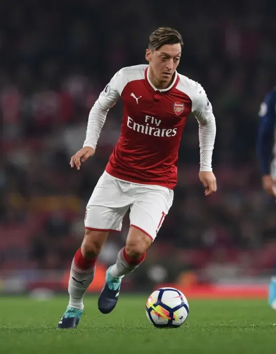 Framed Print : Mesut Ozil in Action: Arsenal vs. West Bromwich Albion, Premier League 2017-18