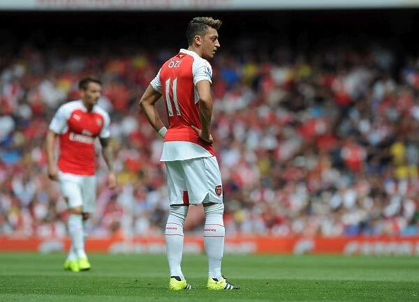 Mesut Ozil in Action: Arsenal vs. West Ham United, 2015-16 Premier League