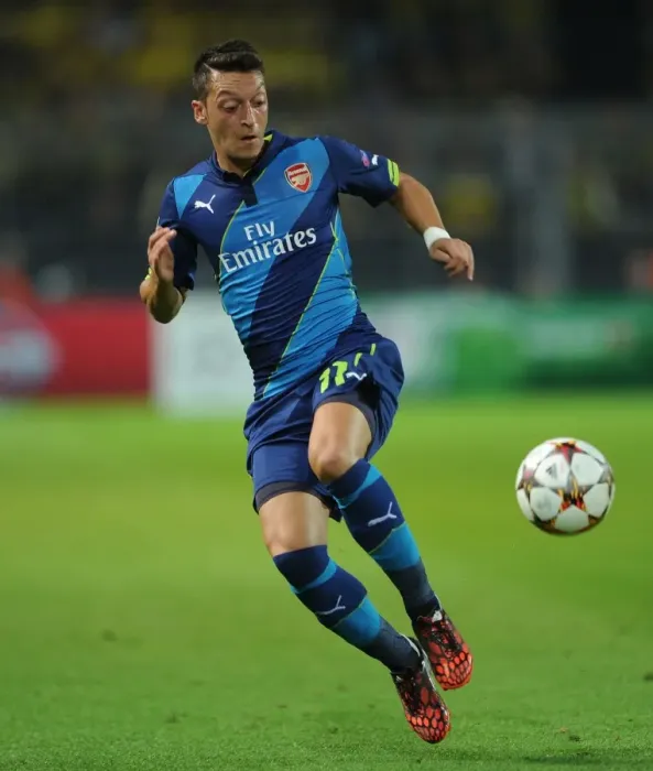 Framed Print : Mesut Ozil in Action: Borussia Dortmund vs. Arsenal, UEFA Champions League (2014-15)