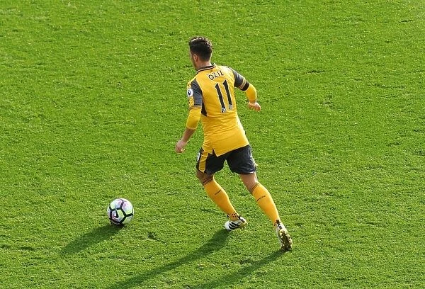 Mesut Ozil in Action: Burnley vs Arsenal, Premier League 2016-17