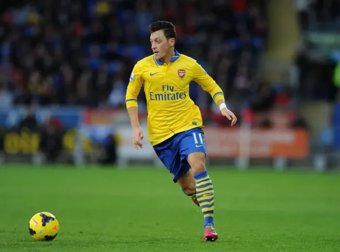 Framed Print : Mesut Ozil in Action: Cardiff City vs Arsenal, Premier League 2013-14