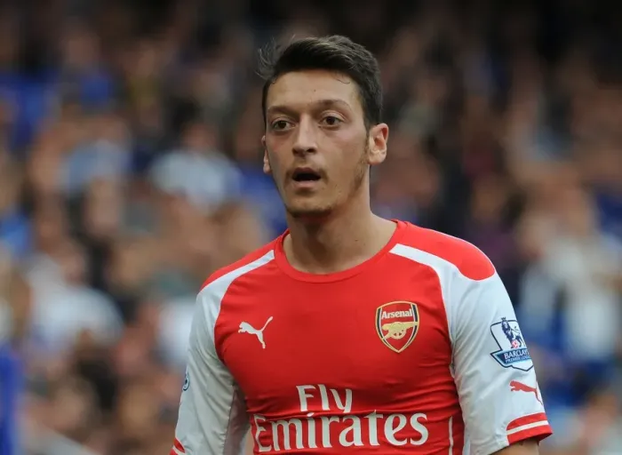 Framed Print : Mesut Ozil in Action: Chelsea vs. Arsenal, Premier League 2014-15