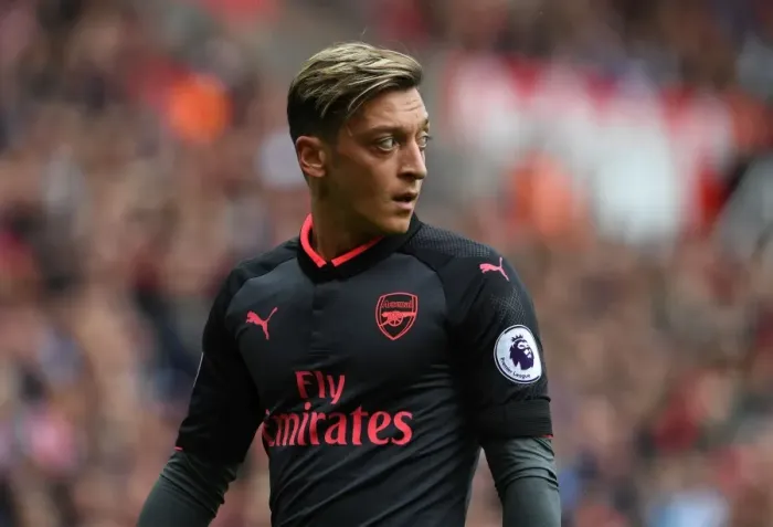 Framed Print : Mesut Ozil in Action: Stoke City vs. Arsenal, Premier League 2017-18